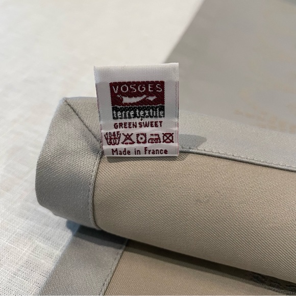 Garnier Thiebaut Silver / Grey Table Runner - Picture 6 of 6